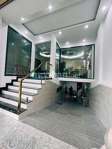 TOÀ NHÀ GÓC 2 MẶT TIỀN TRUNG TÂM QUẬN 1 - 38 TRẦN QUANG KHẢI