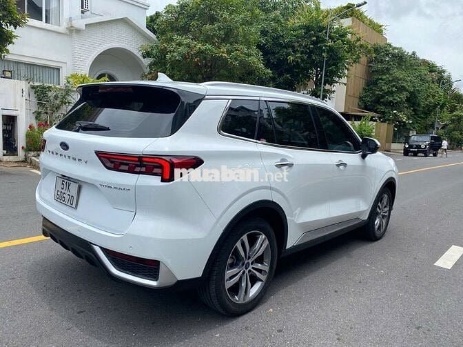 Gia đình đổi 7 chổ cần bán lại xe Ford Territory