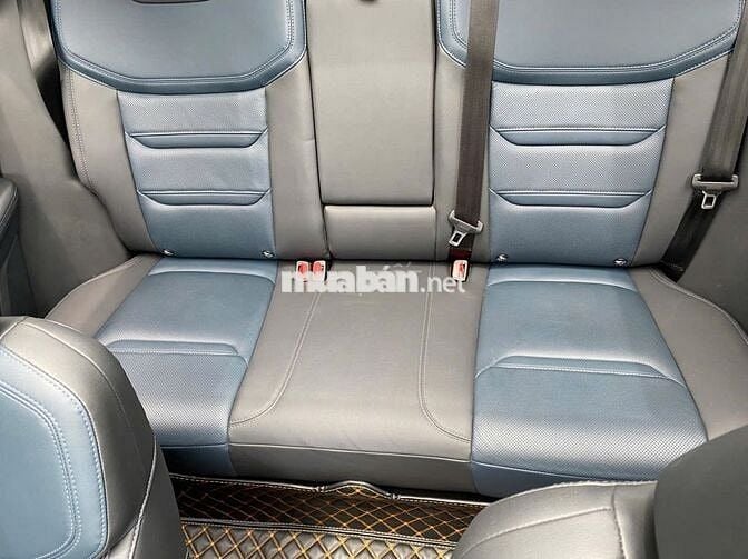 Gia đình đổi 7 chổ cần bán lại xe Ford Territory