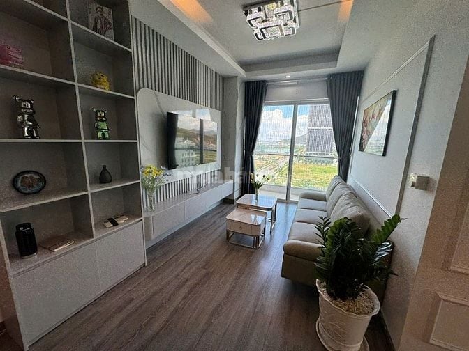 Cho thuê căn hộ cao cấp Green Bay Tower 17T1 3PN 90m2 view biển đầy đủ