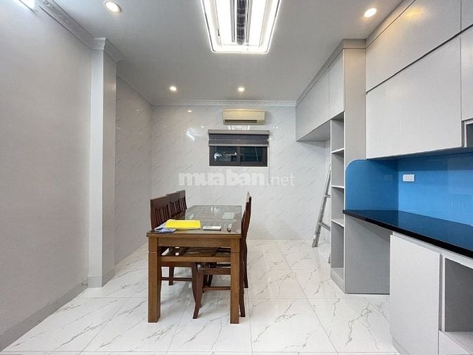 Bán nhà phố Chùa Bộc thoáng trước sau, dt 50m2, 5t, mt 4m. đẹp ở ngay.