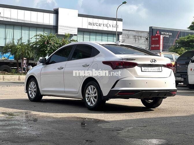Hyundai Accent 2023 1.4 AT - 80000 km