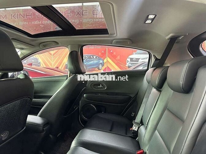 Honda HR-V 2019 bản L 1.8L,màu trắng,61.000 km