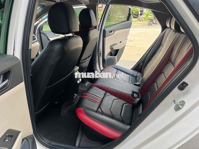 Hyundai Accent 2023 1.4 AT - 80000 km
