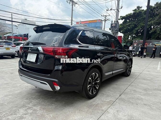 Mitsubishi Outlander 2021 2.0 CVT - 90100 km