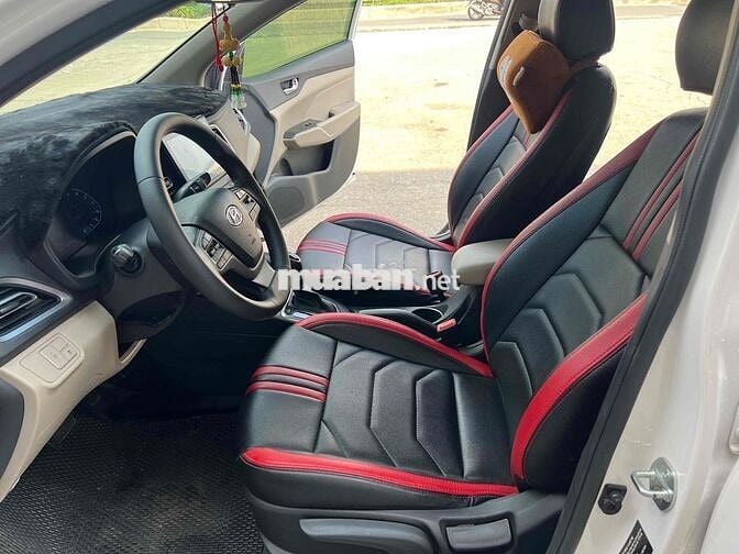 Hyundai Accent 2023 1.4 AT - 80000 km