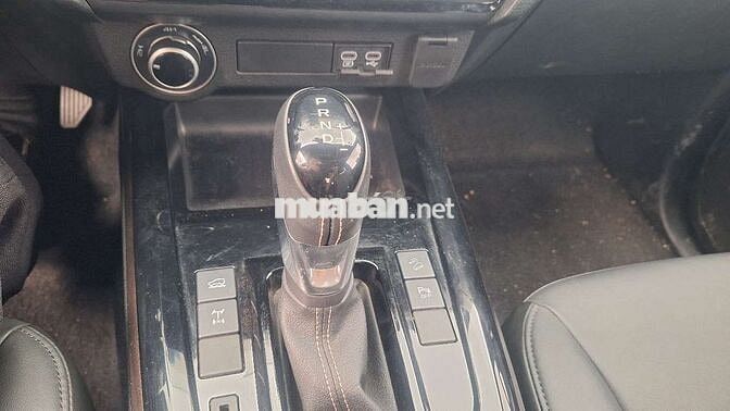 Dmax TypeZ 4x4 AT nhập Thái Lan