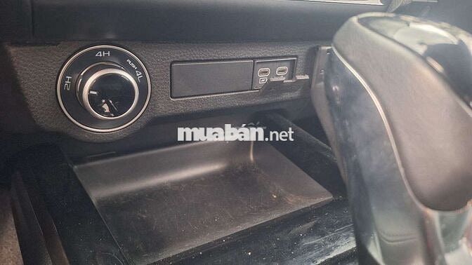 Dmax TypeZ 4x4 AT nhập Thái Lan