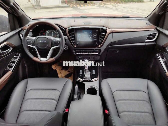 Dmax TypeZ 4x4 AT nhập Thái Lan
