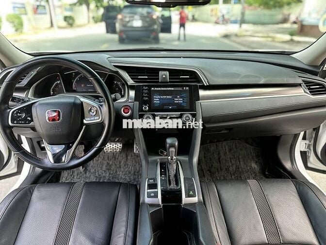 Honda Civic 2019 RS 1.5 AT chạy cực bốc