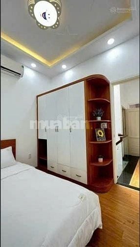 Cần bán nhà hẻm ôtô ngay hẻm 80 Đuờng Trần Quang Diệu, DT 39m2.
