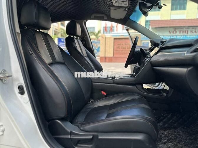 Honda Civic 2019 RS 1.5 AT chạy cực bốc