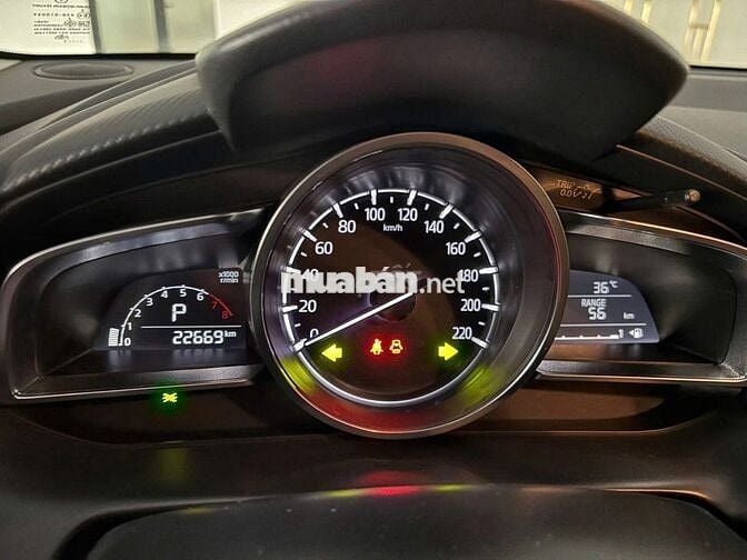 Mazda 2 2021 1.5 Luxury - 22000 km