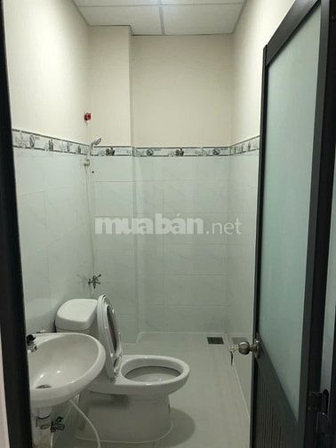 nhà quận 11 - 56m2, 2 phòng ngủ, nhà mới 99%, hẻm an ninh yên tĩnh