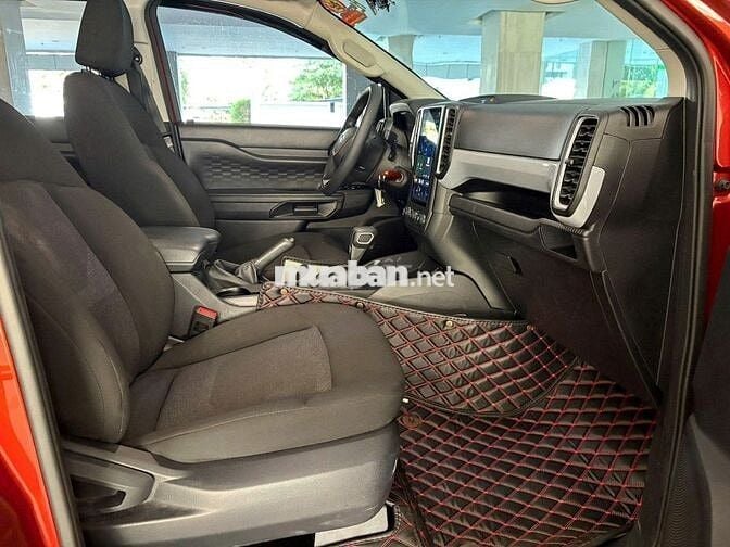 Ford Ranger 2023 XLS 2.0L 4x4 AT - 24000 km Lướt