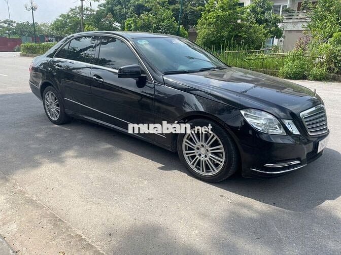 Mercedes Benz E Class 2010 E300 - 110000 km