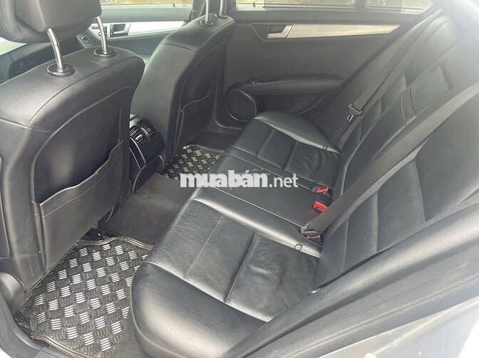 Mercedes Benz C Class 2011 C300 AMG - 100000 km