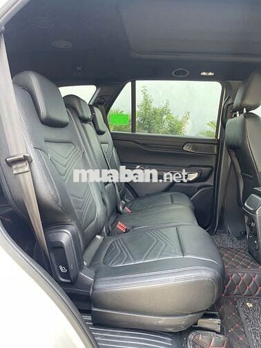 Ford Everest 2024 Titanium 2.0L 4x2 AT - 22000 km