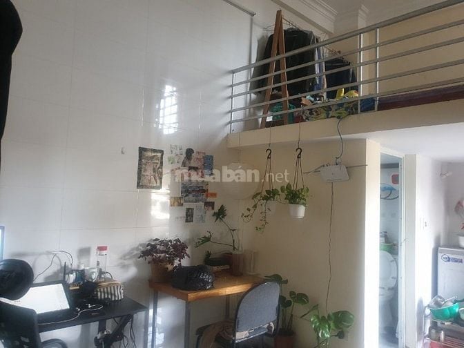Cho thuê nhà khu Bùi Xương Trạch, Thanh Xuân- có gác xép cao, rộng
