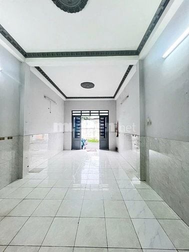 Bán nhà mặt tiền kd buôn bán ngay chung cư picity tx 13