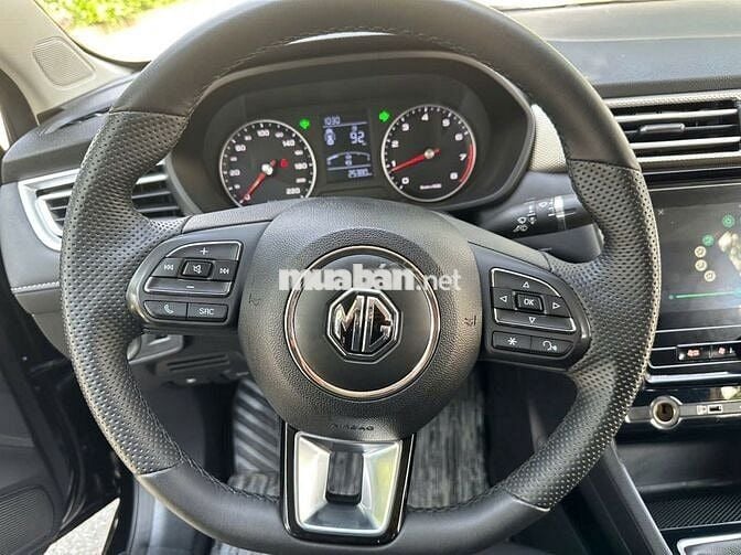 MG5 sx 2024 MT số sàn màu đen