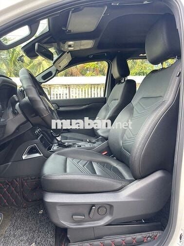 Ford Everest 2024 Titanium 2.0L 4x2 AT - 22000 km