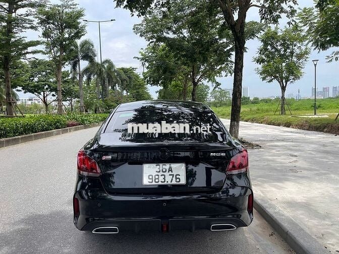 MG5 sx 2023 bản luxury màu đen