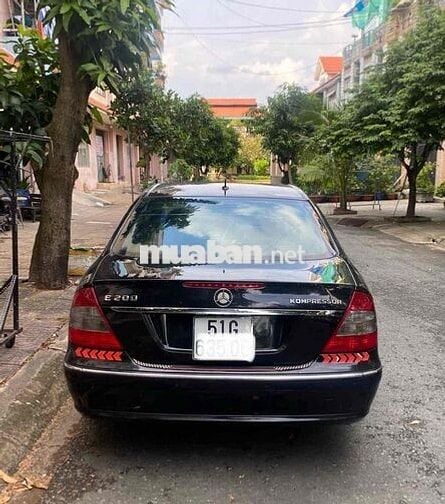 Mercedes Benz E Class 2008 E200 - 170000 km
