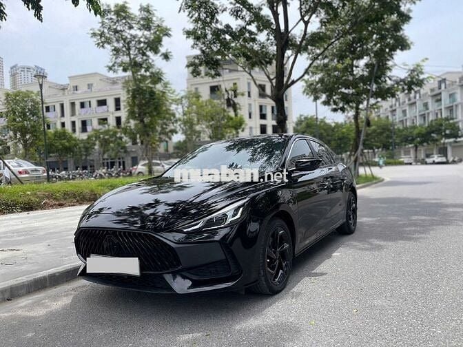 MG5 sx 2023 bản luxury màu đen