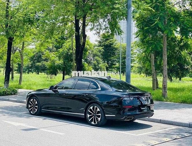 VinFast Lux A2.0 2020 Premium 2.0 AT