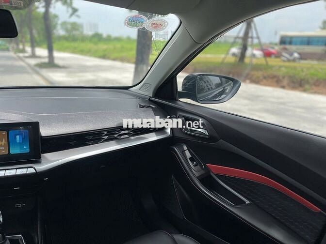 MG5 sx 2023 bản luxury màu đen