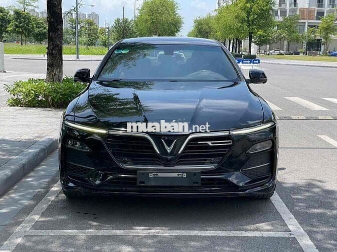 VinFast Lux A2.0 2020 Premium 2.0 AT