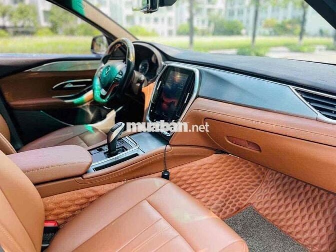 VinFast Lux A2.0 2020 Premium 2.0 AT