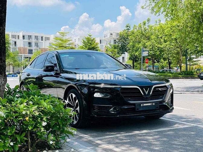 VinFast Lux A2.0 2020 Premium 2.0 AT