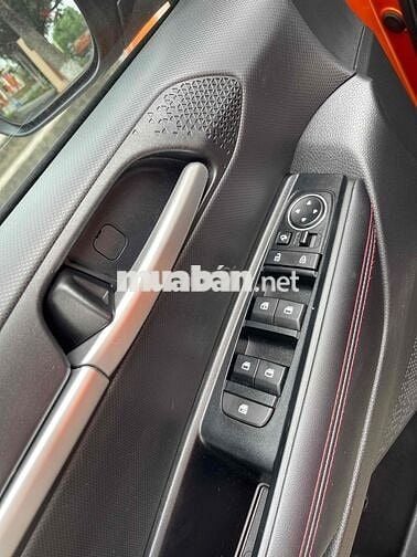 Kia Sonet 2023 Luxury 1.5 AT - 20368 km