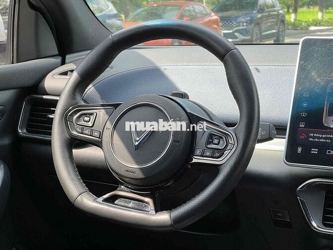 VinFast VF8 2023 Plus Mua Pin - 49000 km