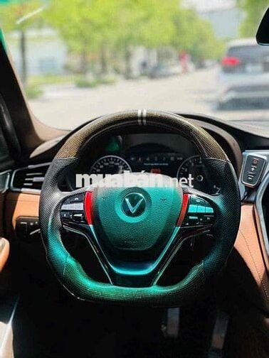 VinFast Lux A2.0 2020 Premium 2.0 AT