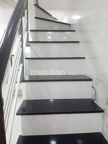 Cho thuê nhà nguyên căn hẻm Trần Đình Xu, P.Nguyễn Cư Trinh, quận 1