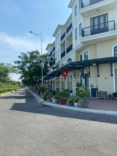 Bán Shophouse 4 tầng, DTSD 181m2 – KDC Senturia Nam Sài Gòn, Sổ hồng