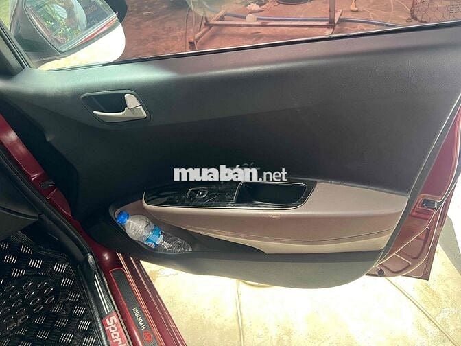 Hyundai Grand i10 2015, xe đẹp đủ đồ chơi