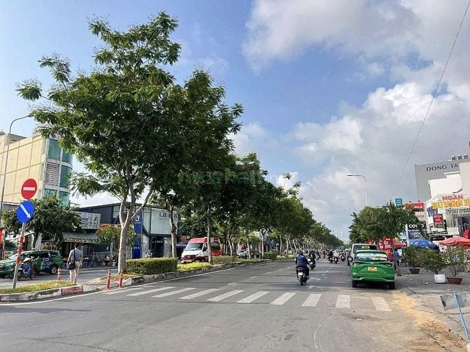 Bán nhà mặt tiền kinh doanh đường Trần Não, Phường Bình An, TP Thủ Đức