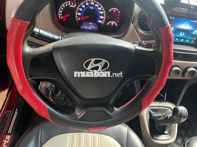 Hyundai Grand i10 2015, xe đẹp đủ đồ chơi