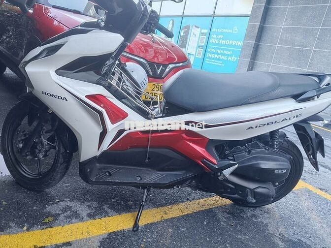 Bán xe air blade khoá từ smart key Hà Nội trắng đỏ