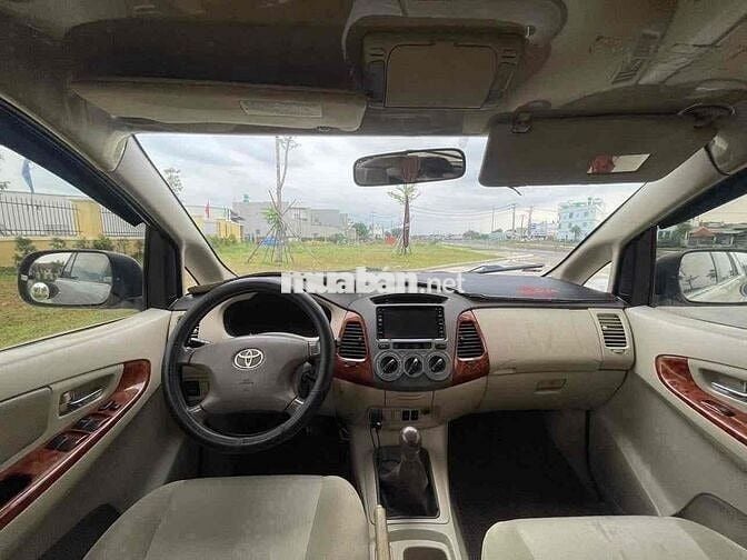 Toyota Innova 2007 G - 185000 km