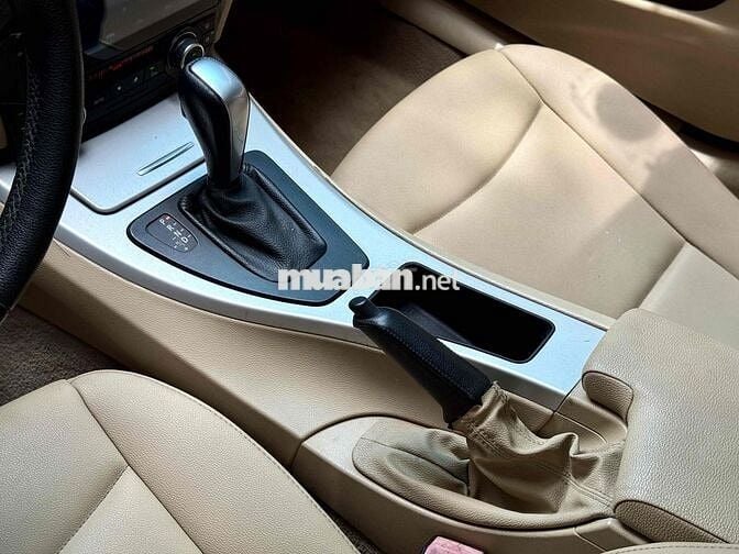 BMW 3 Series 2009 320i - nâu đỏ