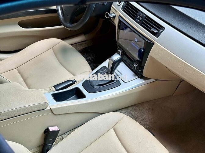 BMW 3 Series 2009 320i - nâu đỏ
