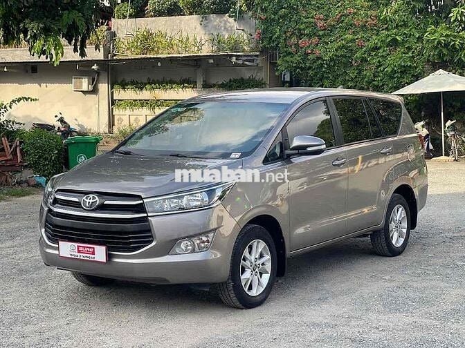 Toyota Innova 2017 - Số sàn 22.258km