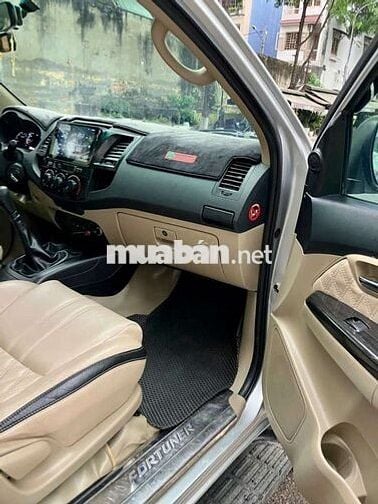 Gia đình bán xe Toyota Fortuner máy diesel SX 2016