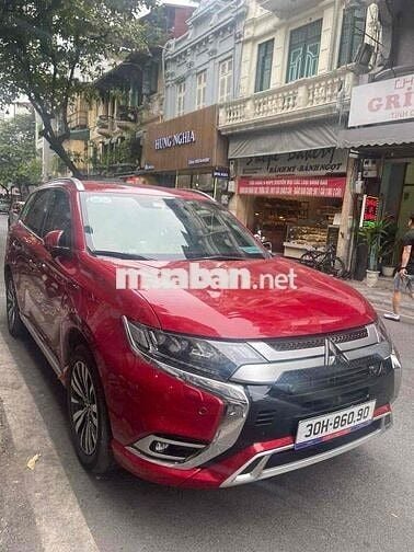 Mitsubishi Outlander 2022 2.0 CVT Premium bán gấp