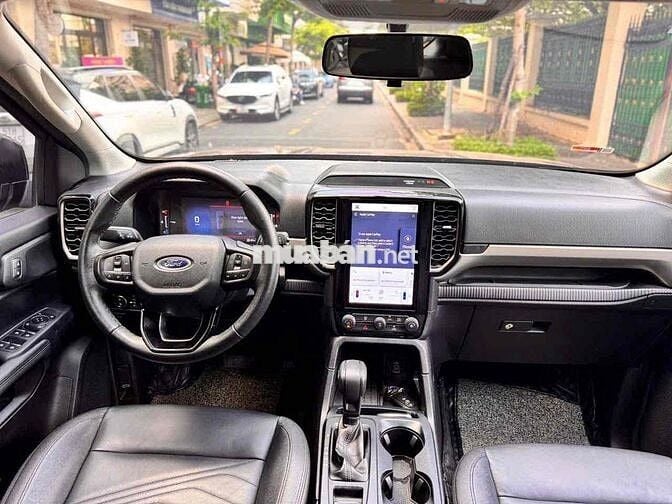 Ford Everest 2022 Ambiente 2.0L 4x2 AT - 61000 km